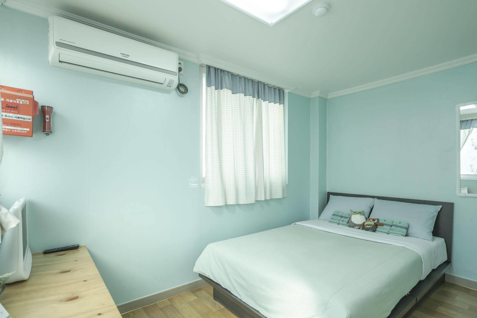 Dalkom Myeongdong Guesthouse Сеул Екстериор снимка