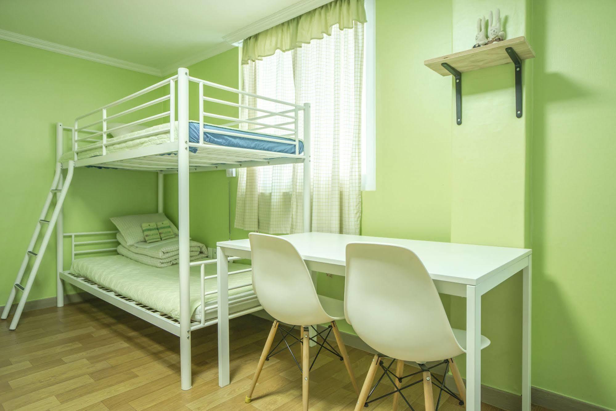 Dalkom Myeongdong Guesthouse Сеул Екстериор снимка